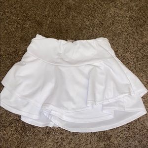 Bran new ruffle crepe skort